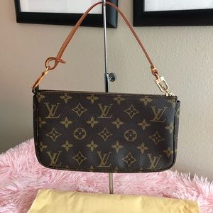 Authentic Preowned Older style Pochette Accessorie